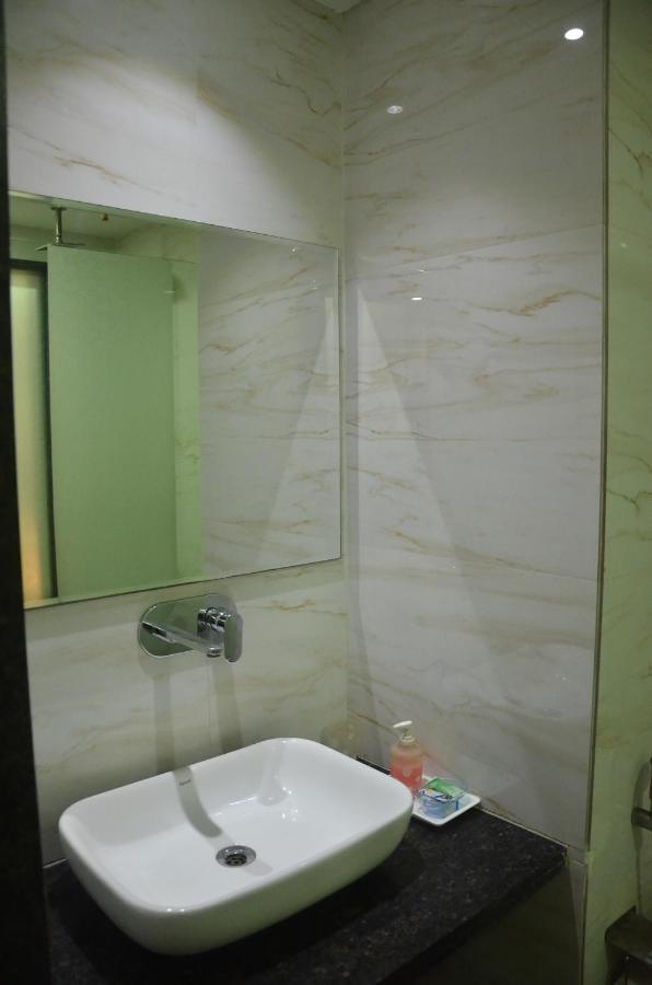 Hotel Sopan Heights Delhi  Exterior photo