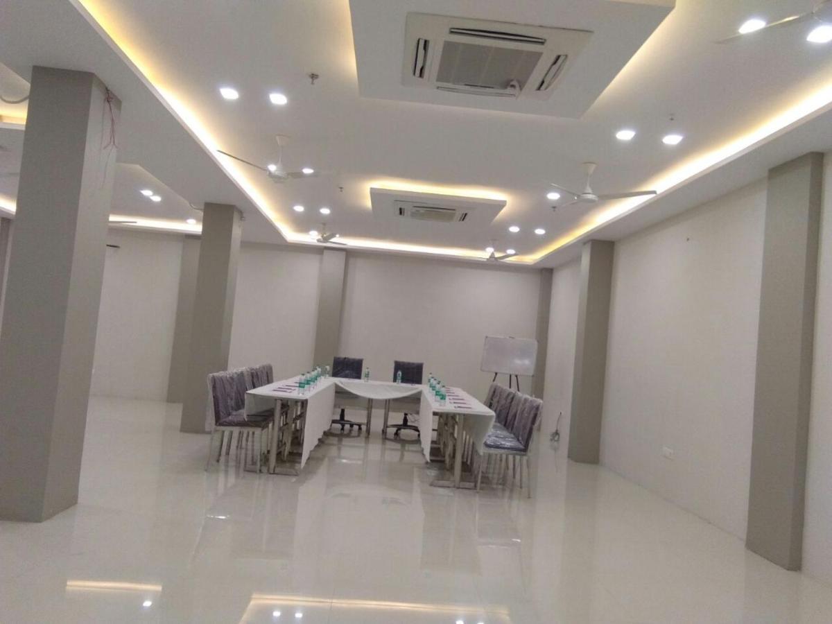 Hotel Sopan Heights Delhi  Exterior photo